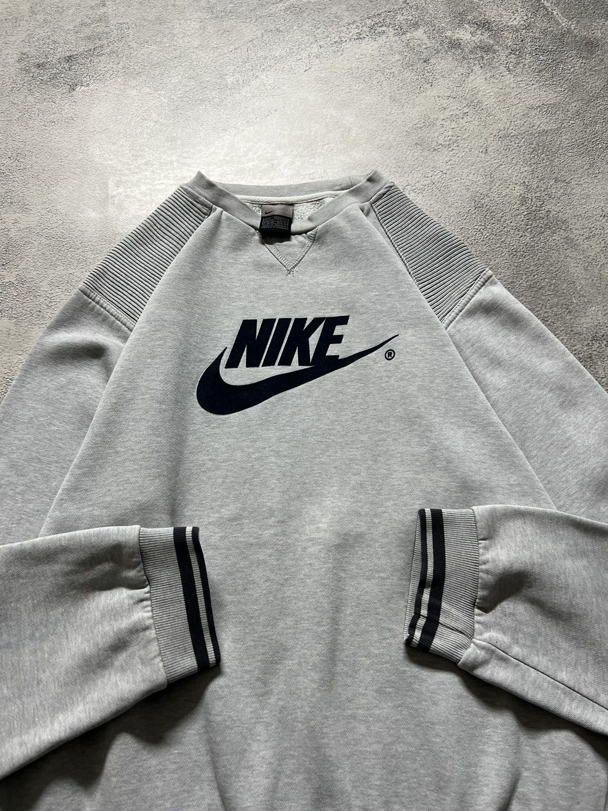 Vintage Y2k Nike 🩶 Velour Spell Out Big Logo Sweatshirt 90’s