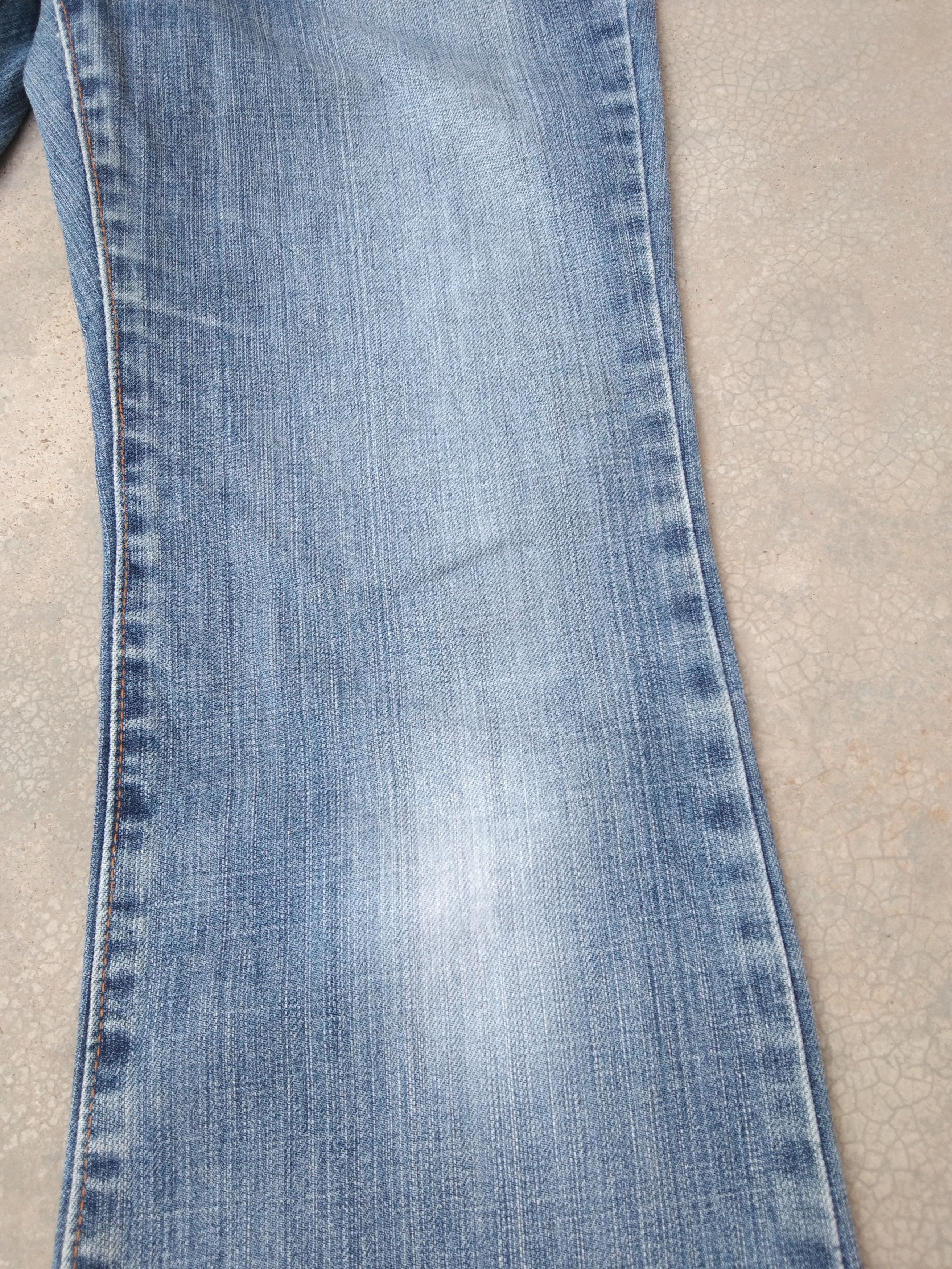 Japanese Brand × Jean × Vintage Vintage Japanese Uniqlo Boot Cut Flared Jeans 30x29 Size US 30 / EU 46 - 3 Thumbnail