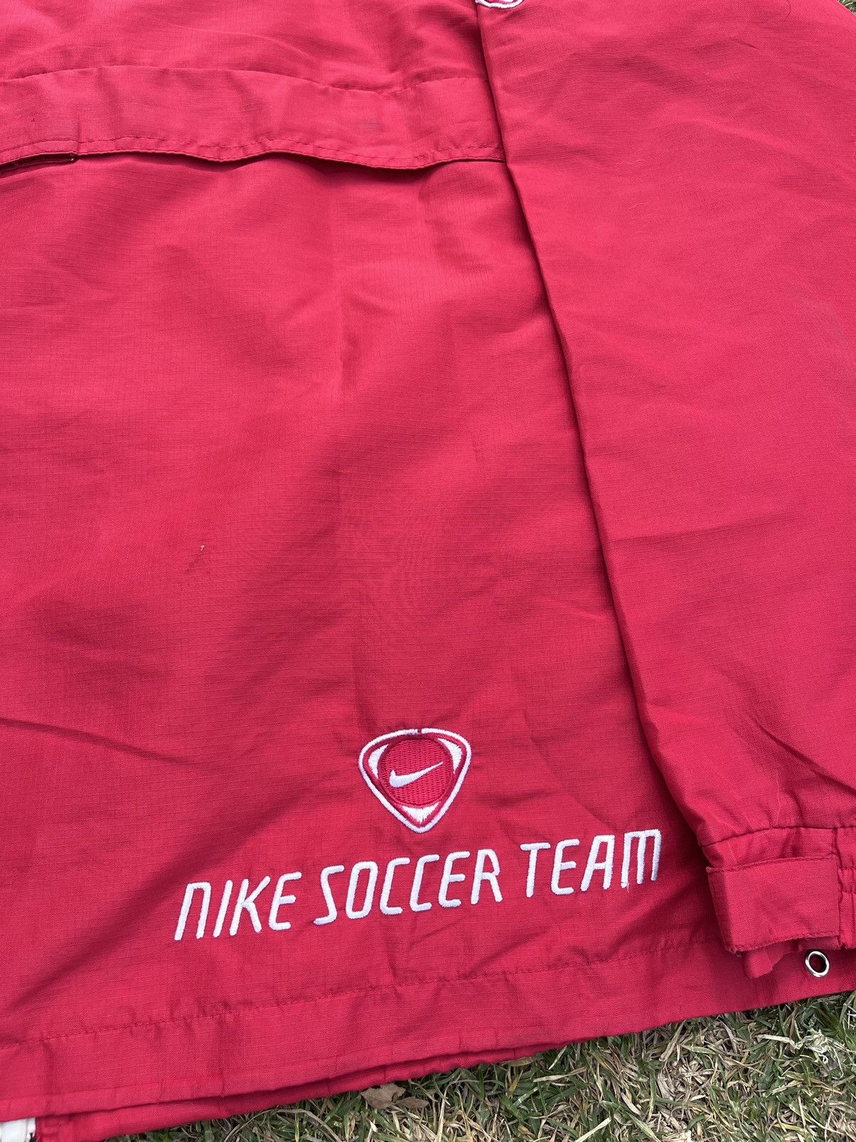 Nike Vintage Nike ACG Soccer Team Light Jacket Size US L / EU 52-54 / 3 - 5 Thumbnail