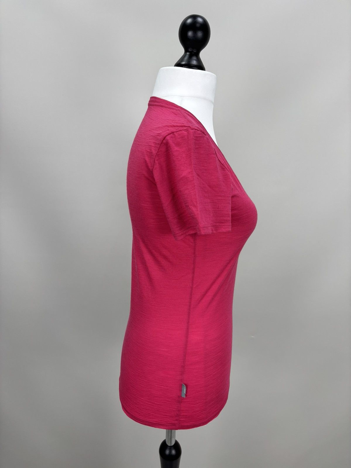 Icebreaker Womens t shirt Icebreaker Size S Color Pink Size S / US 4 / IT 40 - 4 Thumbnail