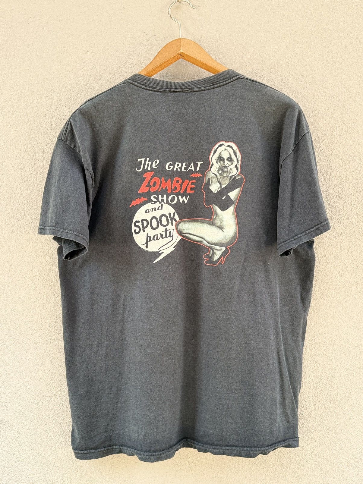 Band Tees Thrashed Vintage Rod Zombie Spook Panty Horror Faded Grunge Size US XL / EU 56 / 4 - 1 Thumbnail