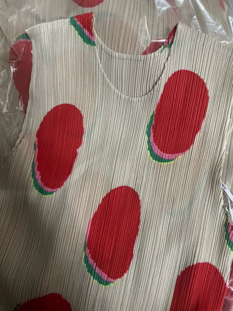 Issey Miyake Issey Miyake A round-neck dress featuring Fukuoka fruits Size L / US 10 / IT 46 - 9 Thumbnail