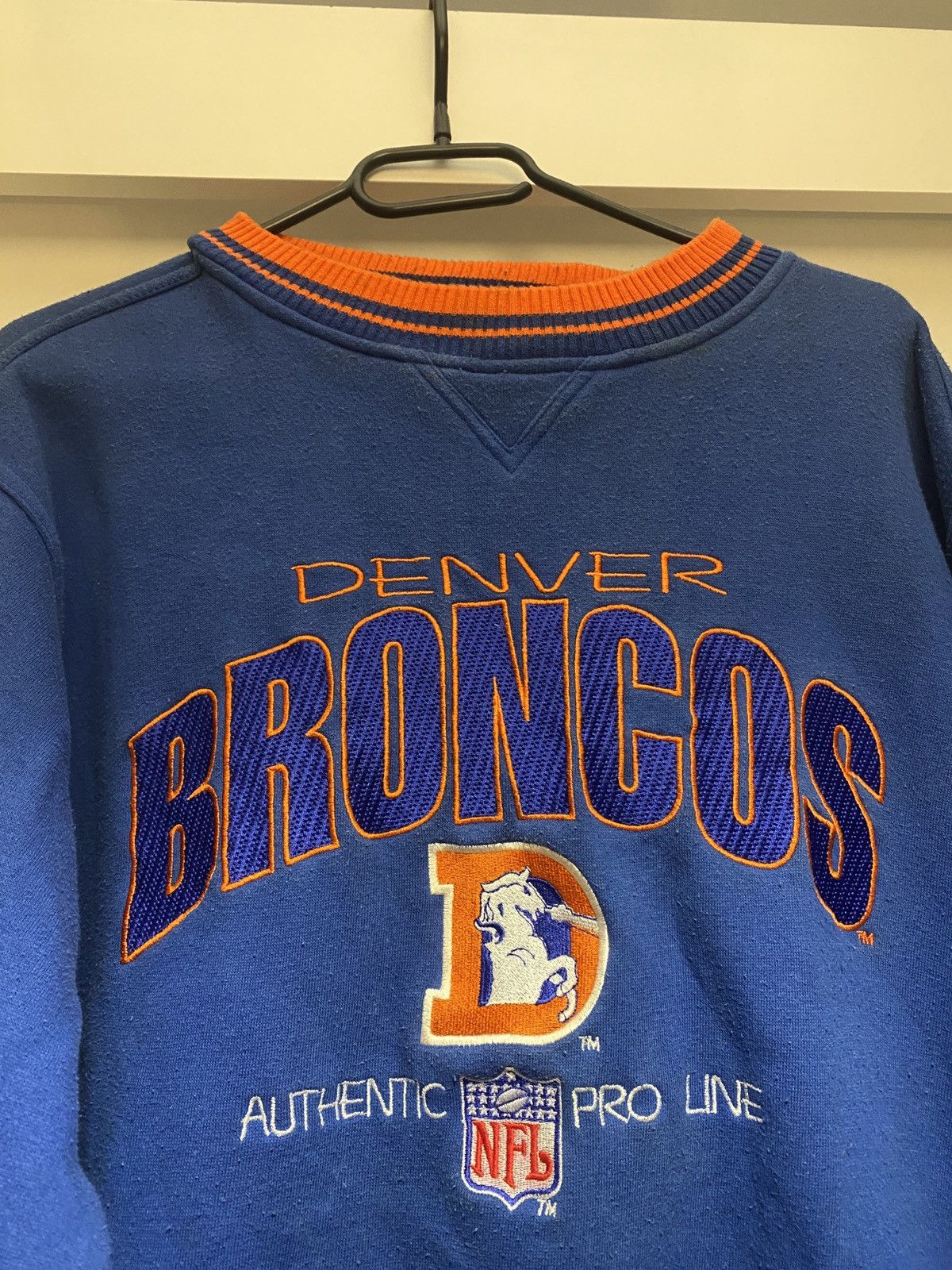 NFL Vintage crawneck nfl denver broncos 90s Size US L / EU 52-54 / 3 - 3 Thumbnail