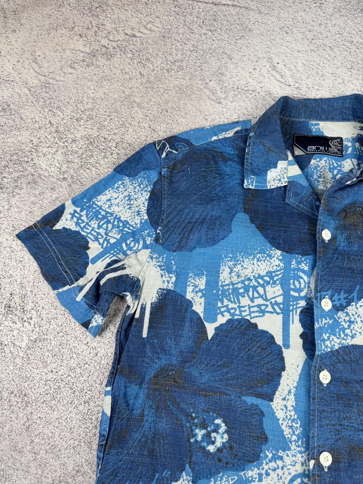 Vintage Animal Worldwide Feride Hawaiian Shirt Blue Floral Graffiti Size US S / EU 44-46 / 1 - 3 Thumbnail