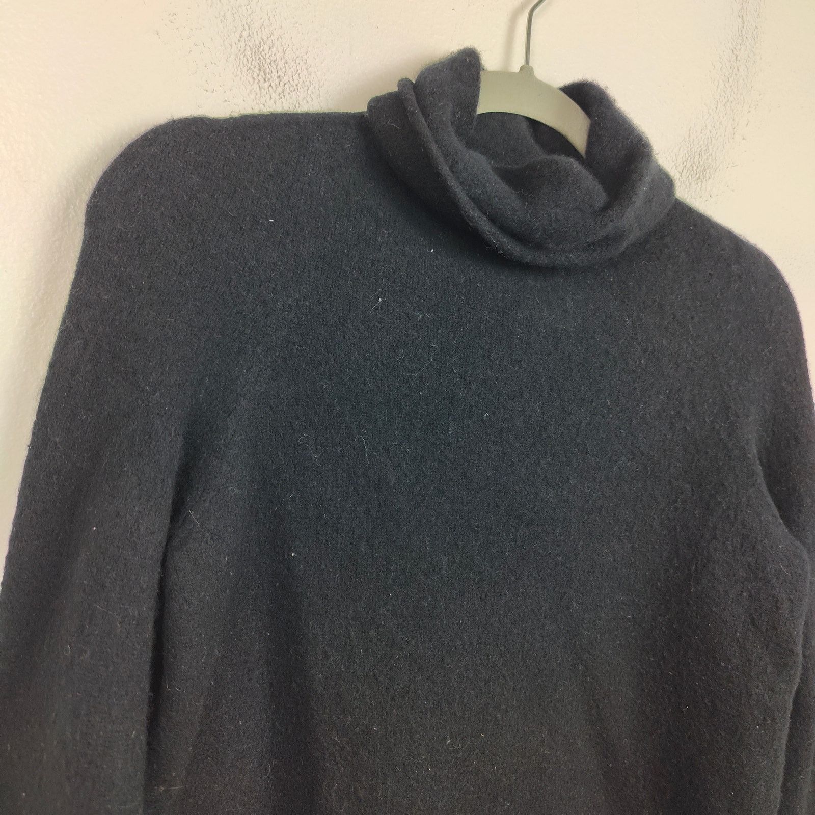 Vince Vince Cashmere Turtleneck Sweater Womens Small Black Size S / US 4 / IT 40 - 2 Thumbnail