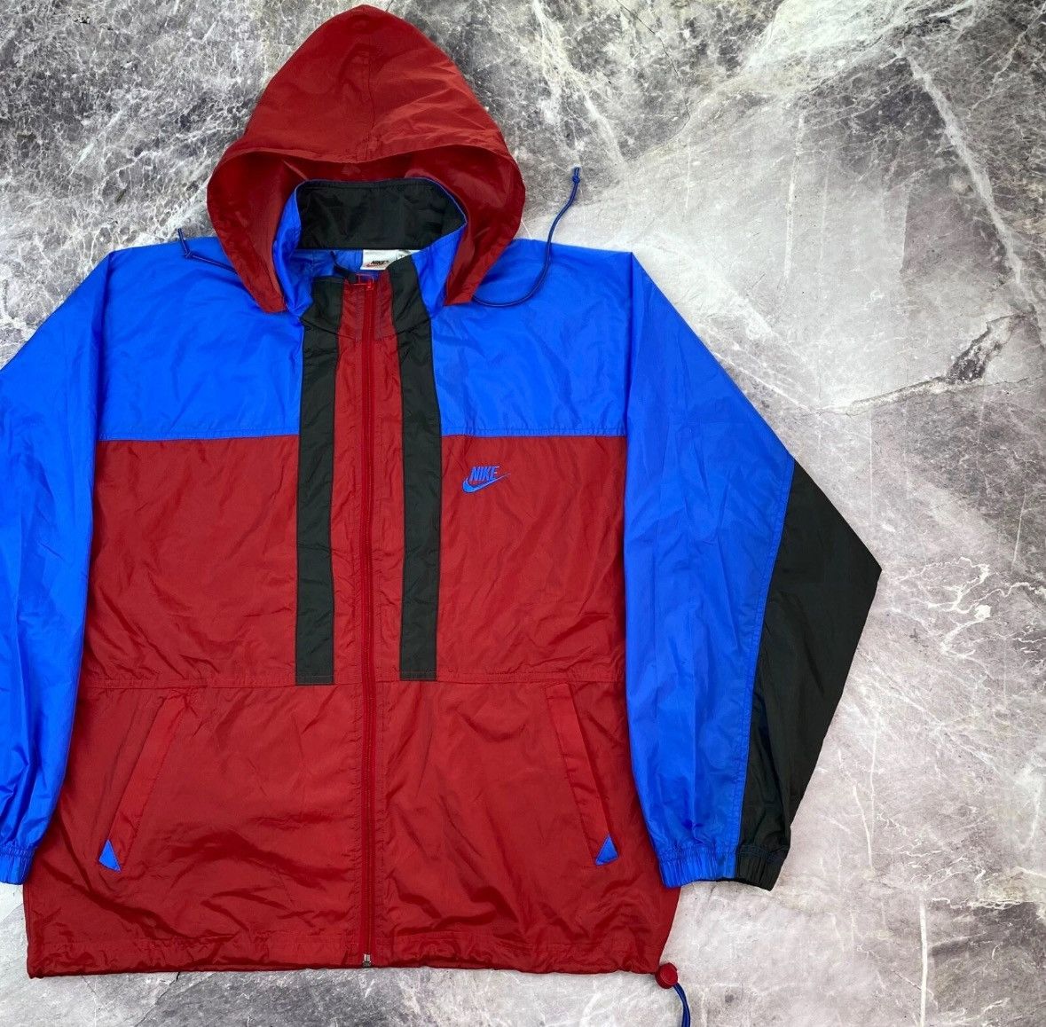 Nike Vintage Nike Windbreaker Lightweight Spring Jacket Red Size US M / EU 48-50 / 2 - 7 Thumbnail