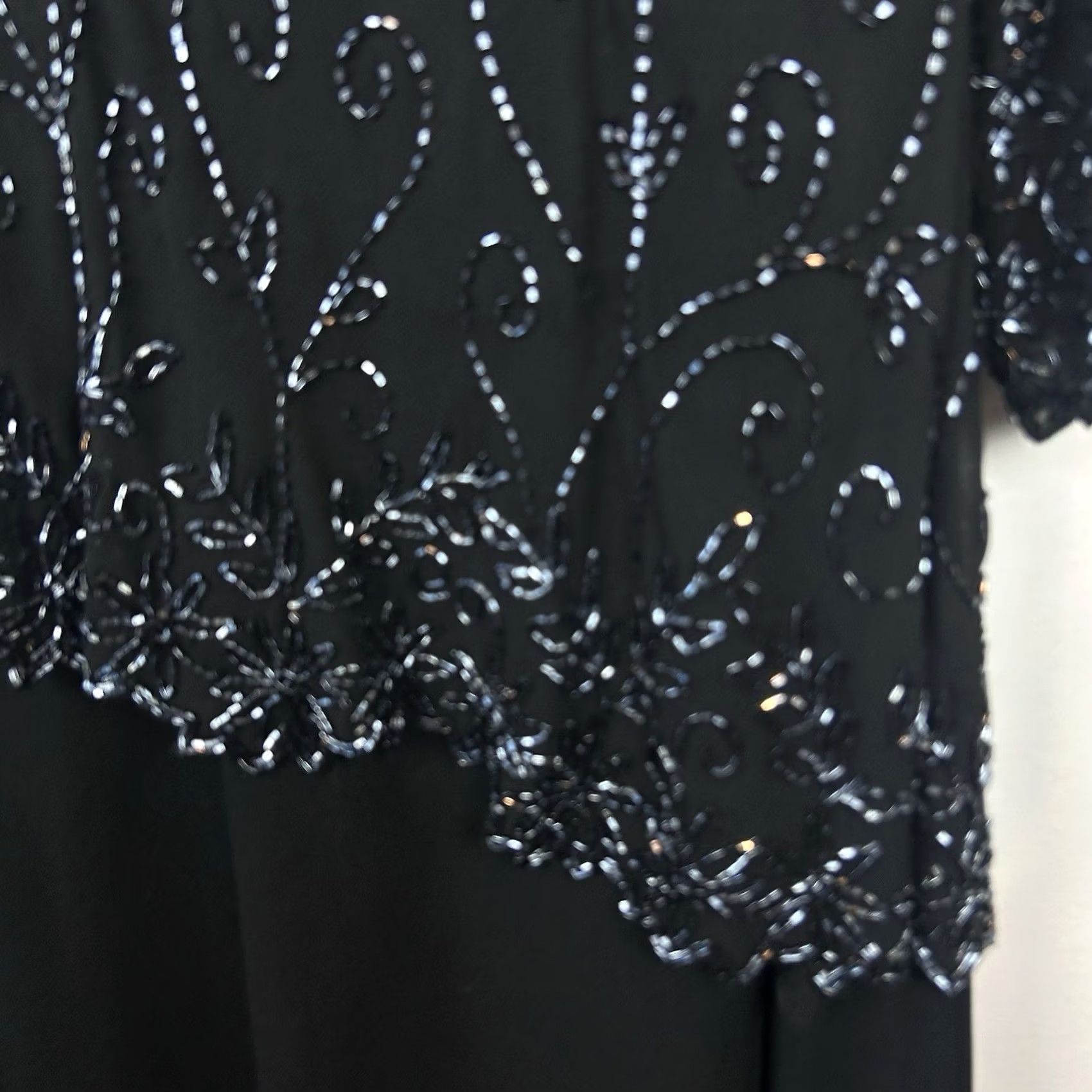 Vintage JKARA Evening Gown Womens 16W Black Chiffon Beaded Wedding Black Tie Event A-Line Long Dress 3/4 Sleeve Round Neck Formal Party/Cocktail Size XXL / US 16-18 / IT 52-54 - 7 Thumbnail