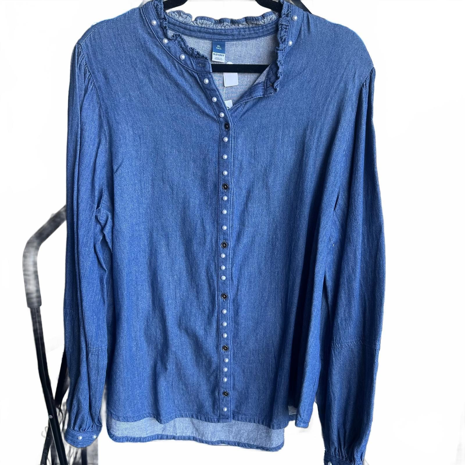 Old Navy Old Navy XL Tall Denim Button-Up Pearl Shirt Size ONE SIZE - 1 Thumbnail