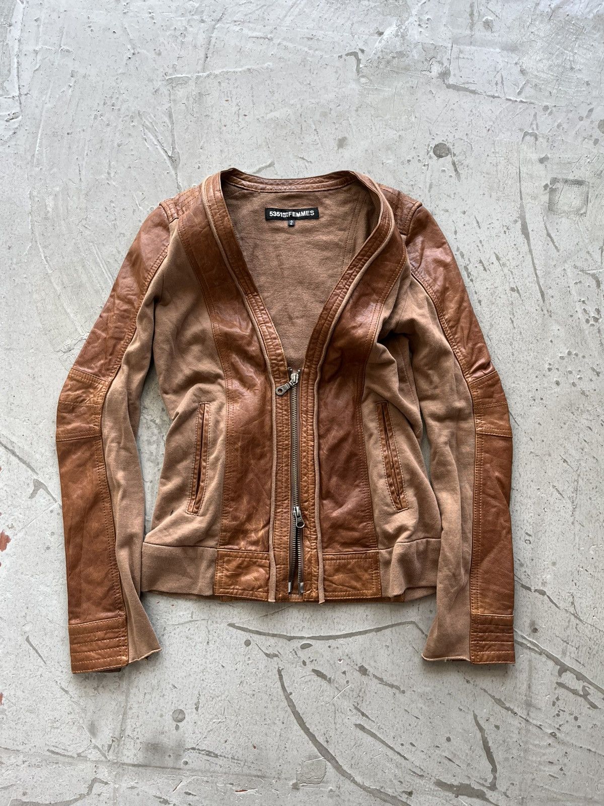 Le Grande Bleu (L.G.B.) 5351 pour Les femmes Leather X Sweater jacket LGB style Size M / US 6-8 / IT 42-44 - 1 Thumbnail