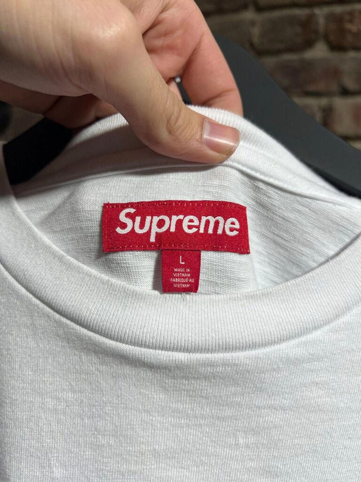 Supreme Supreme White Pocket Tee Sz. L Size ONE SIZE - 3 Thumbnail