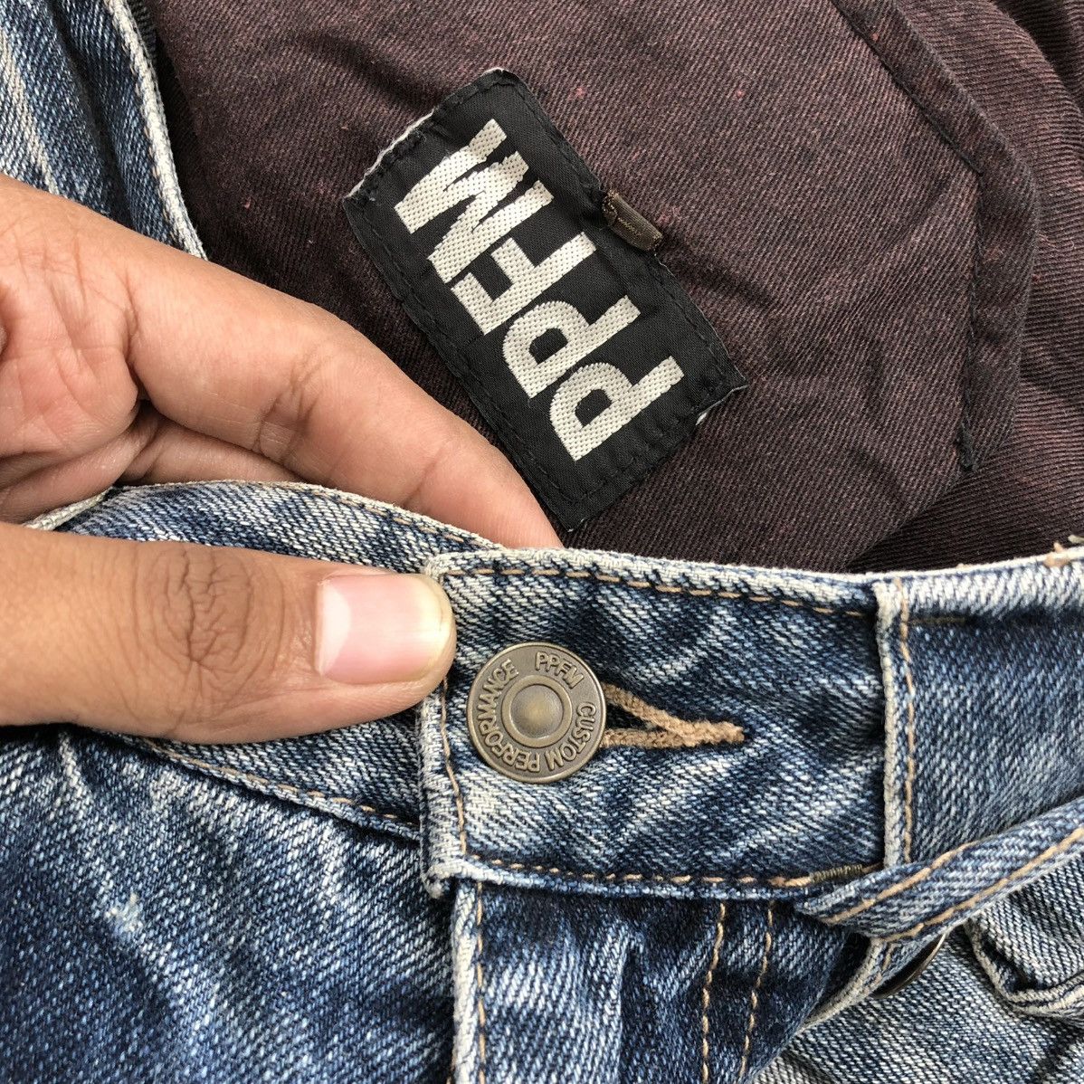 PPFM 2000s PPFM Distressed Lgb Bondage Multipocket Cargo Jeans Size US 31 - 13 Thumbnail