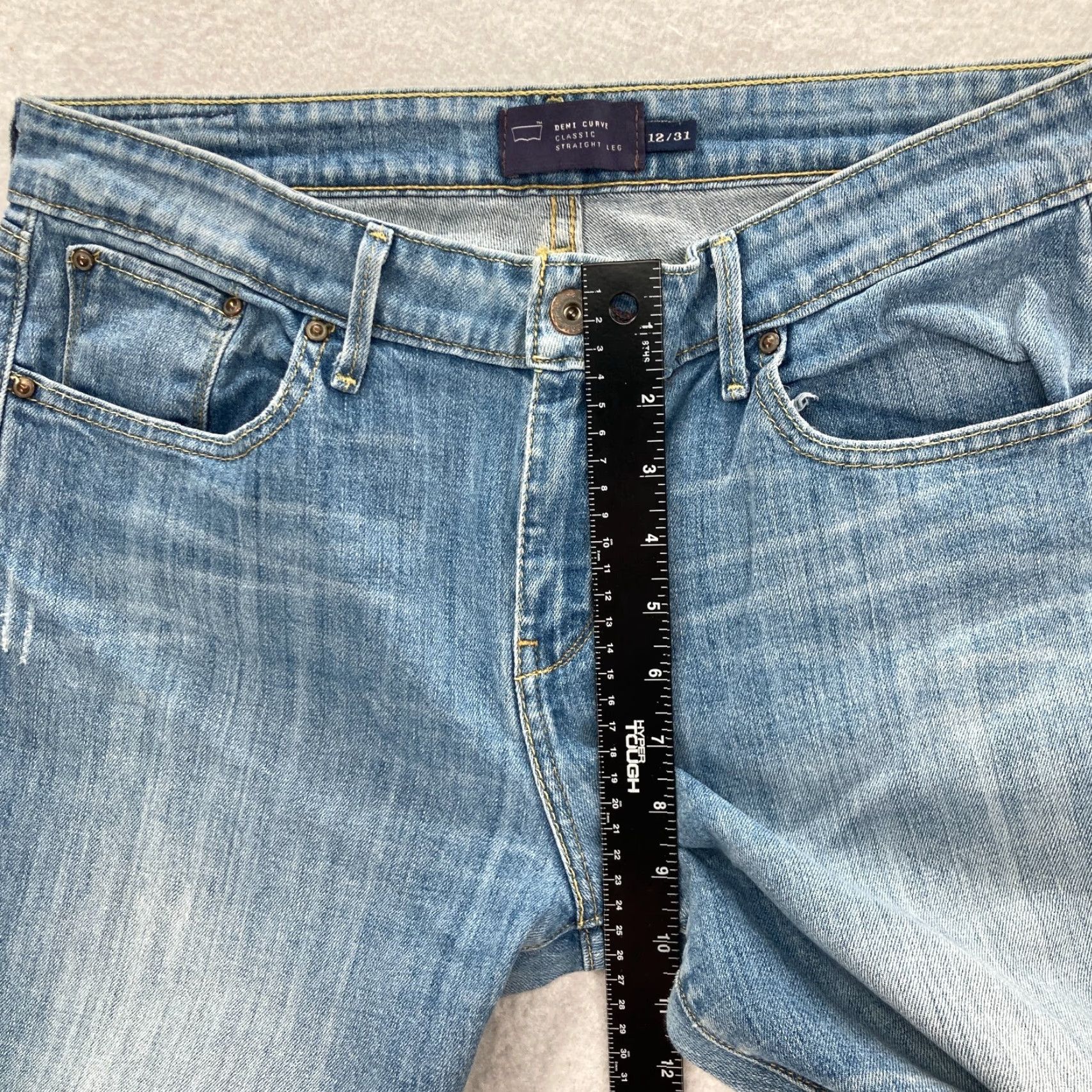 Levi's Levi's Demi Curve Womens Sz 12 Straight Leg Light Wash Blue Jeans Size 24" / US 00 / IT 34 - 7 Thumbnail