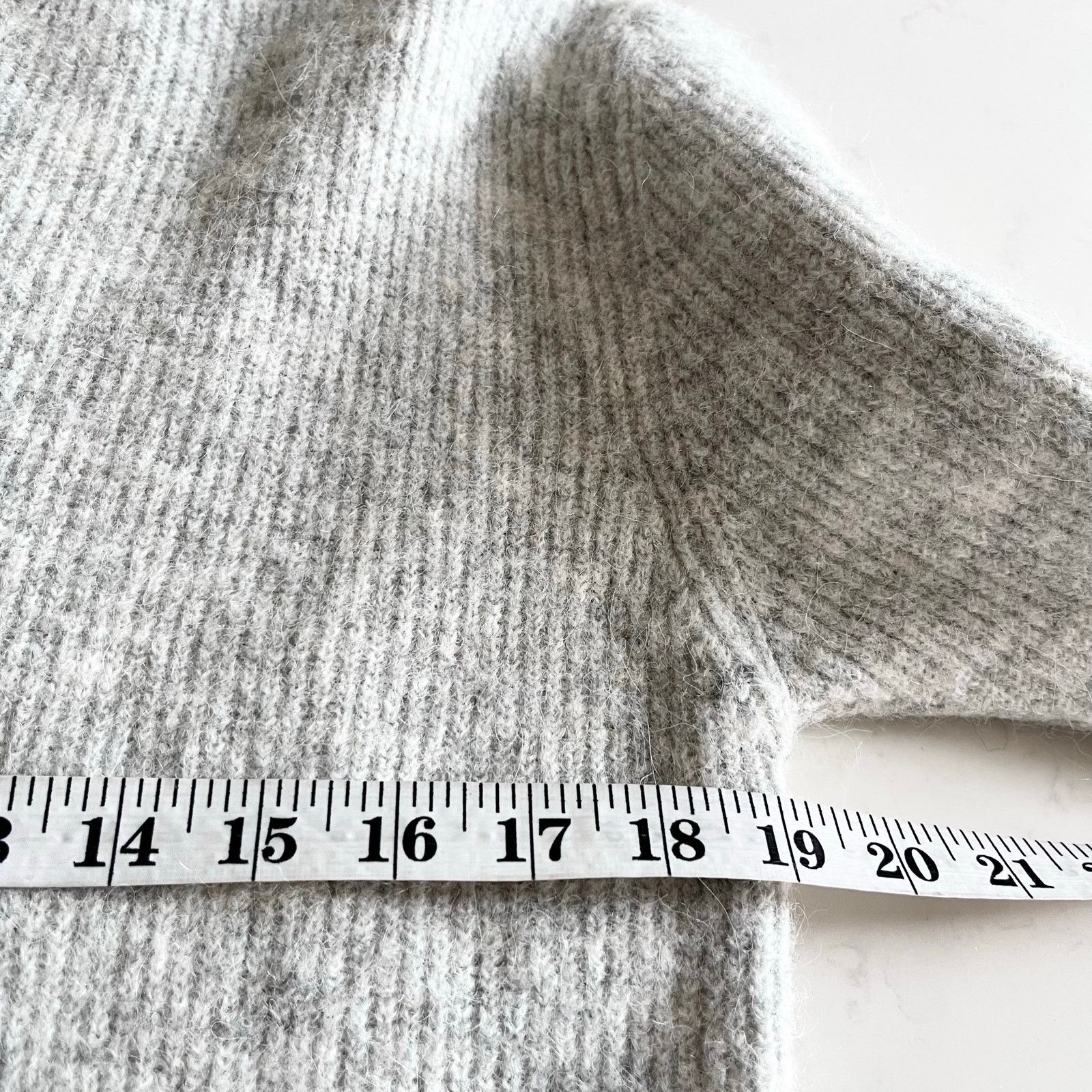 Zara Zara Heather Gray Wool V-Neck Long Sleeve Midi Sweater Dress Size S / US 4 / IT 40 - 5 Thumbnail