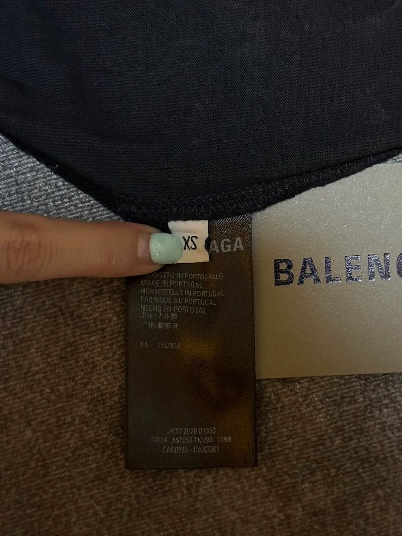 Balenciaga Balenciaga Distressed faux two-piece embroidered logo shor Size US XS / EU 42 / 0 - 4 Thumbnail