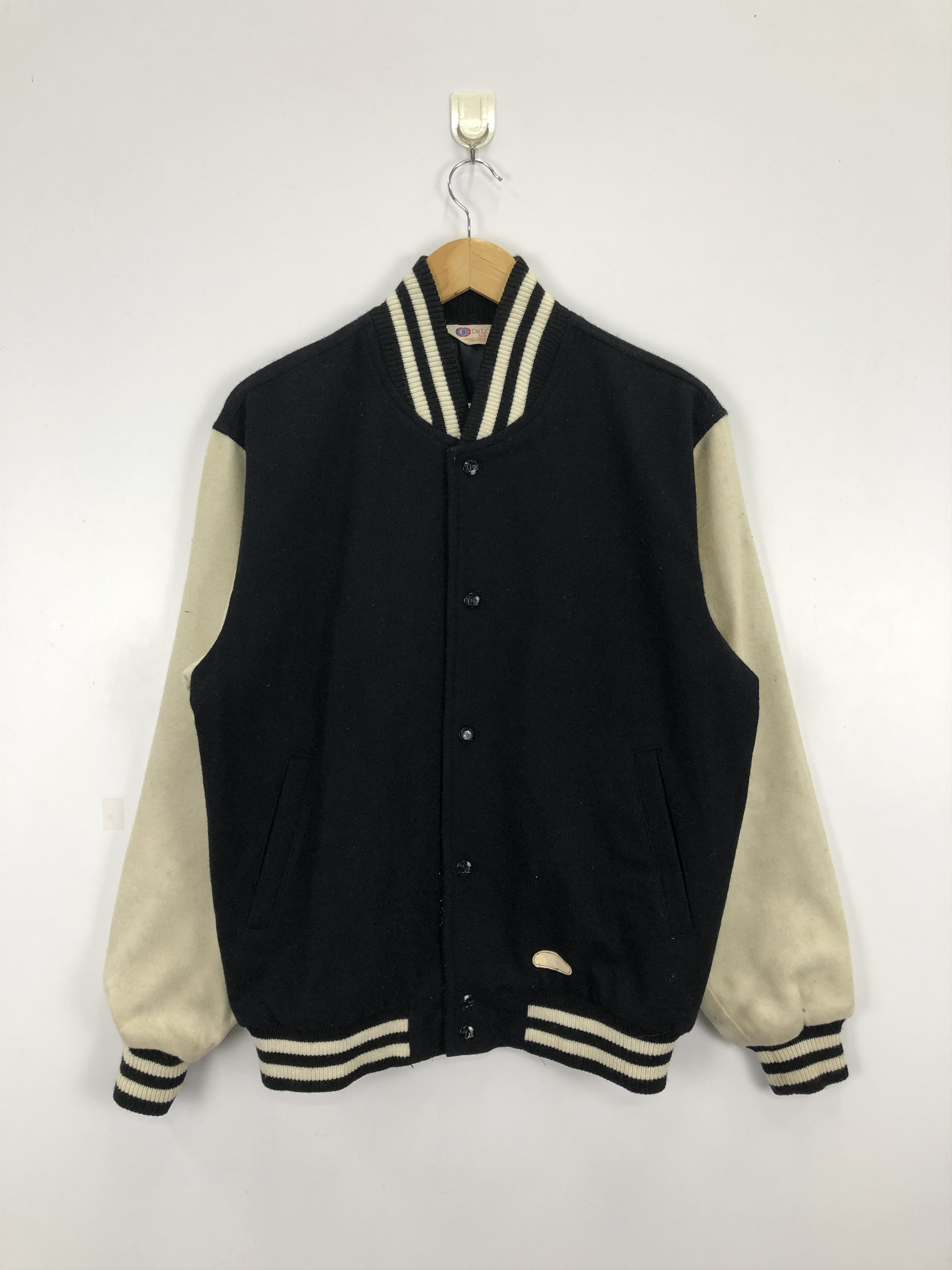 Vintage Vintage Delong Wool Varsity Jacket J0681 Size US L / EU 52-54 / 3 - 1 Thumbnail