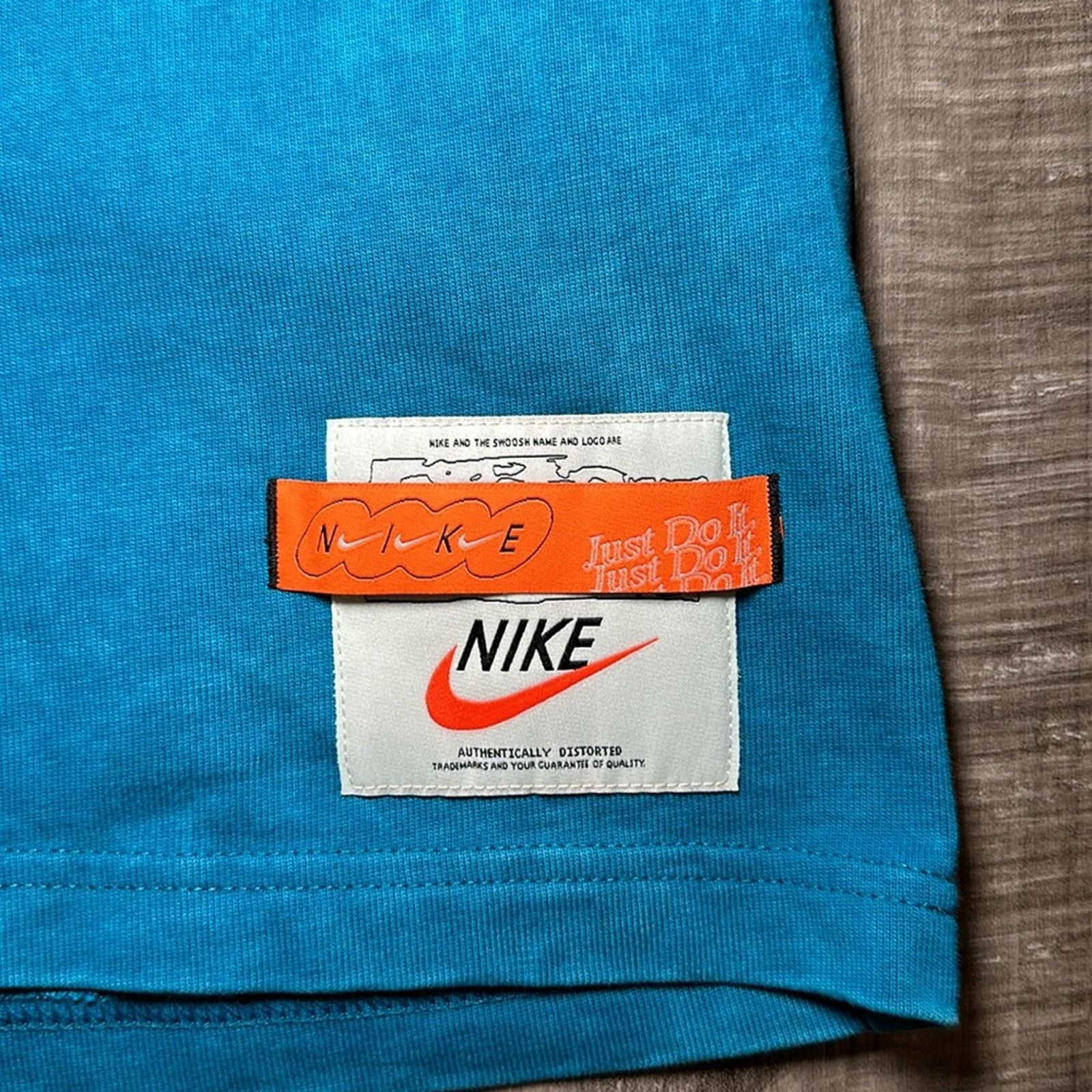 Nike Nike Sportswear Logo Tee - Small Size US S / EU 44-46 / 1 - 6 Thumbnail