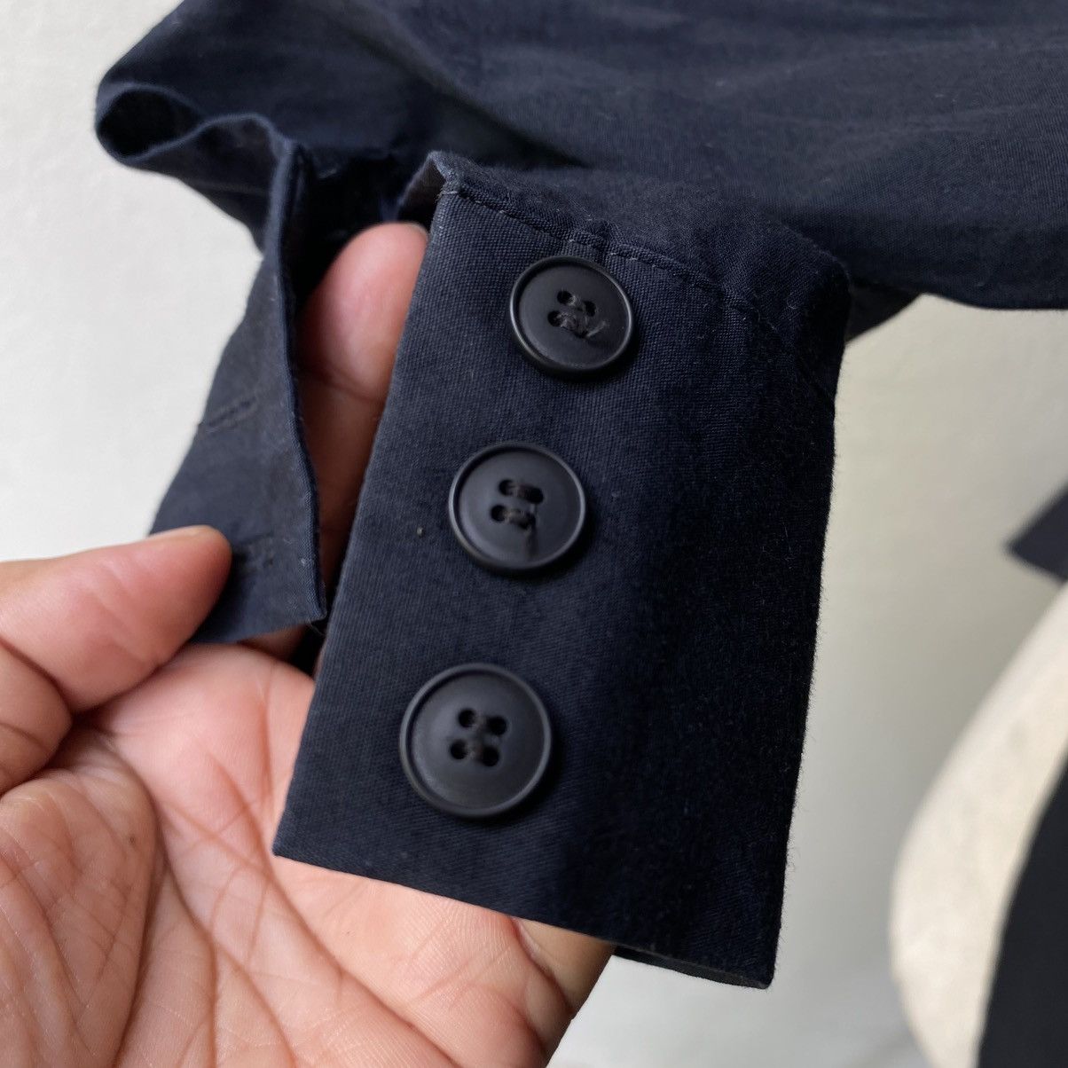Norma Kamali Norma Kamali Long Sleeve Black Collar Shirt Size XL / US 12-14 / IT 48-50 - 5 Thumbnail