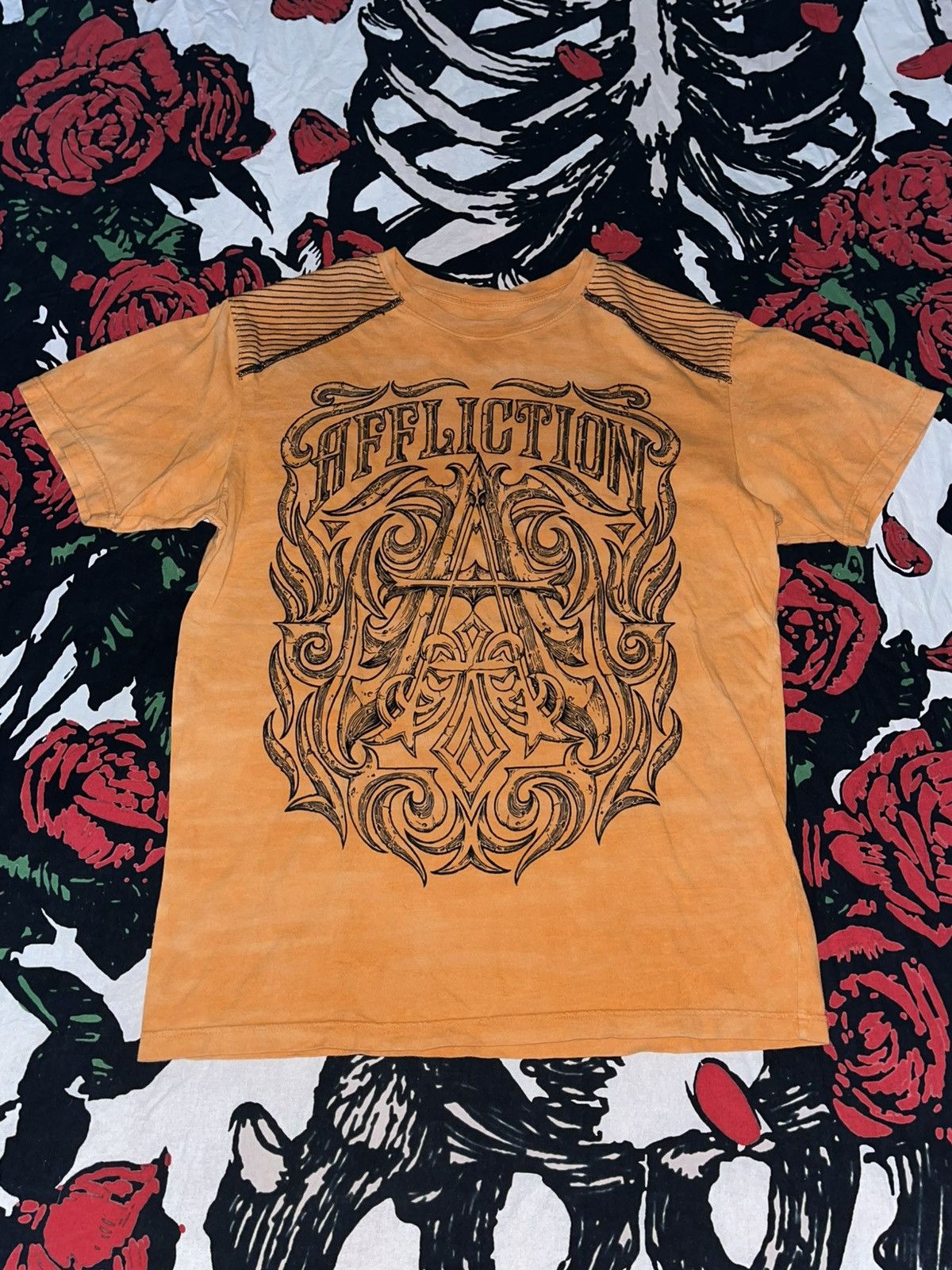 Affliction Crazy Y2K Grunge Goth Faded Baggy Skater Contrast Stitch Tee Size US L / EU 52-54 / 3 - 1 Thumbnail