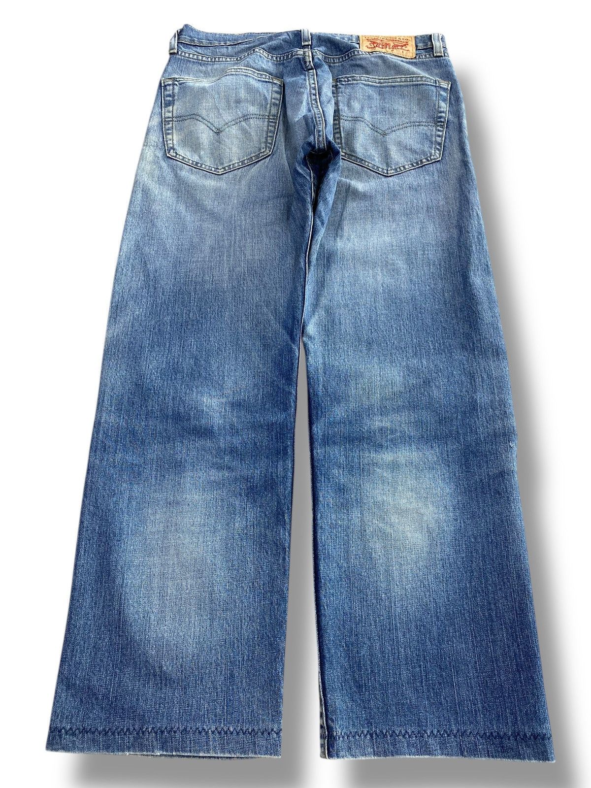 Levi's Levi’s_ Mud Wash Whiskered Style Straight Leg Jeans Size US 30 / EU 46 - 3 Thumbnail