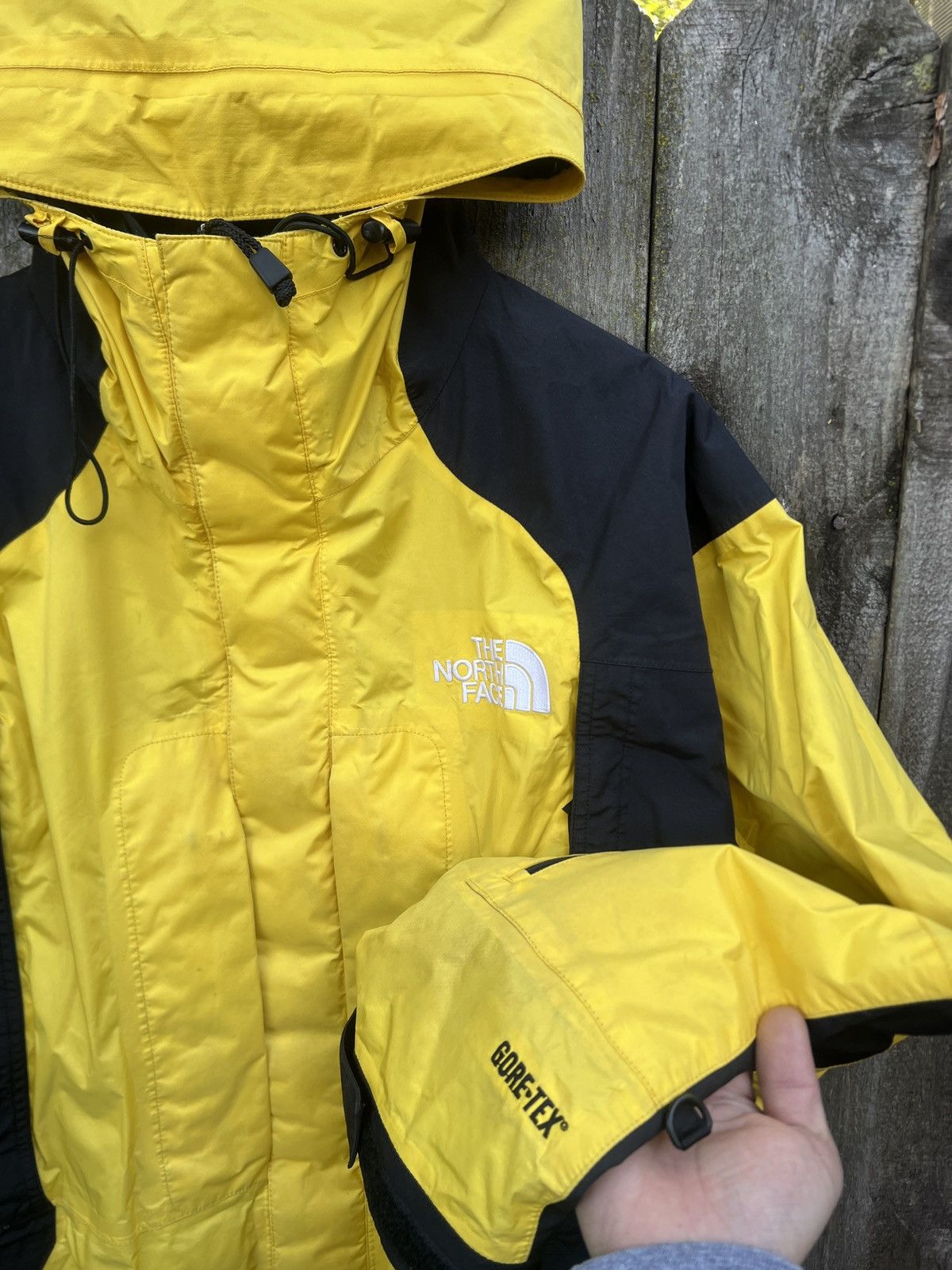 The North Face The North Face Gore-Tex Vintage Yellow Shell Size US L / EU 52-54 / 3 - 2 Thumbnail