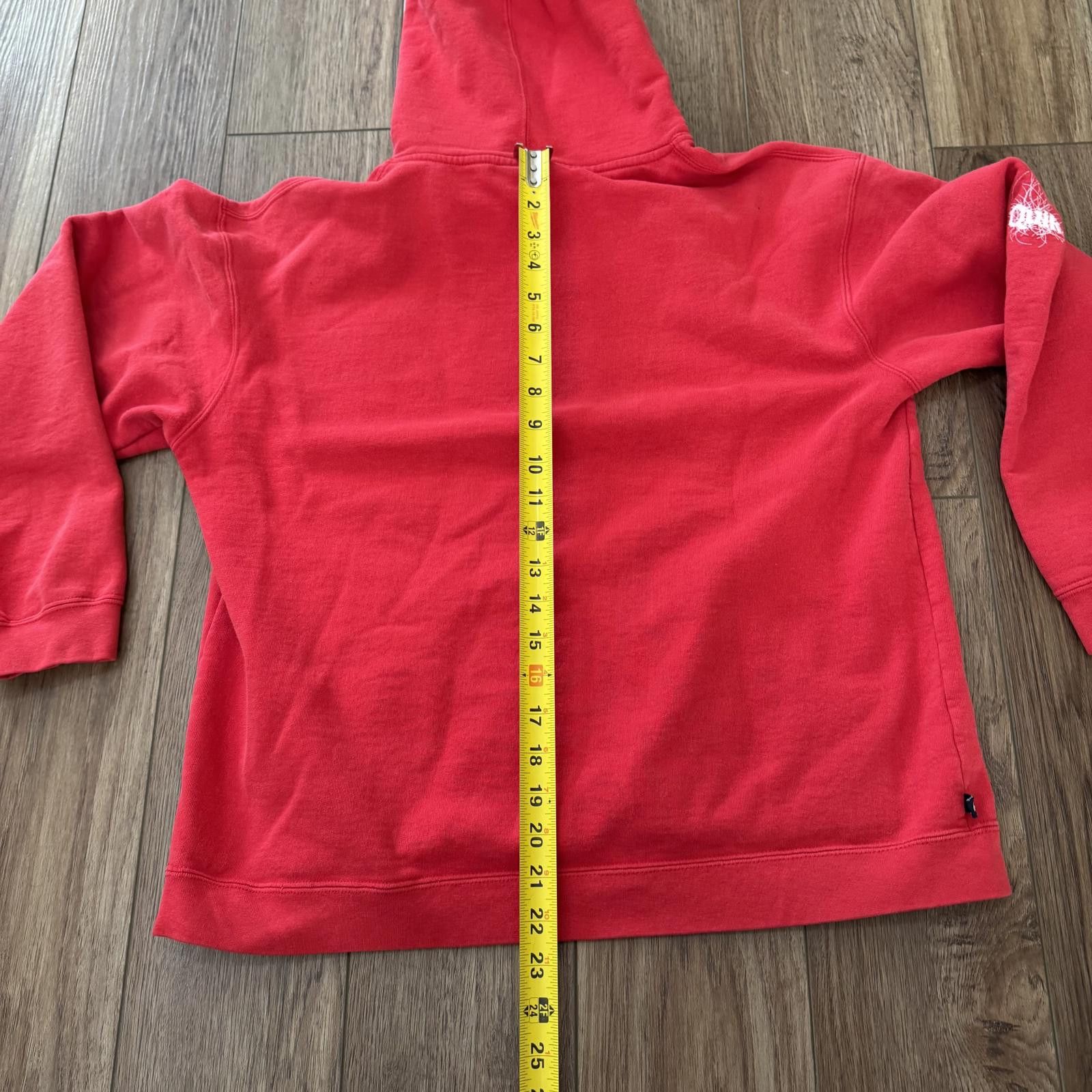 Quiksilver Vintage Y2K Quiksilver Red Hoodie Skate Surf Grunge Size S Size US S / EU 44-46 / 1 - 8 Thumbnail