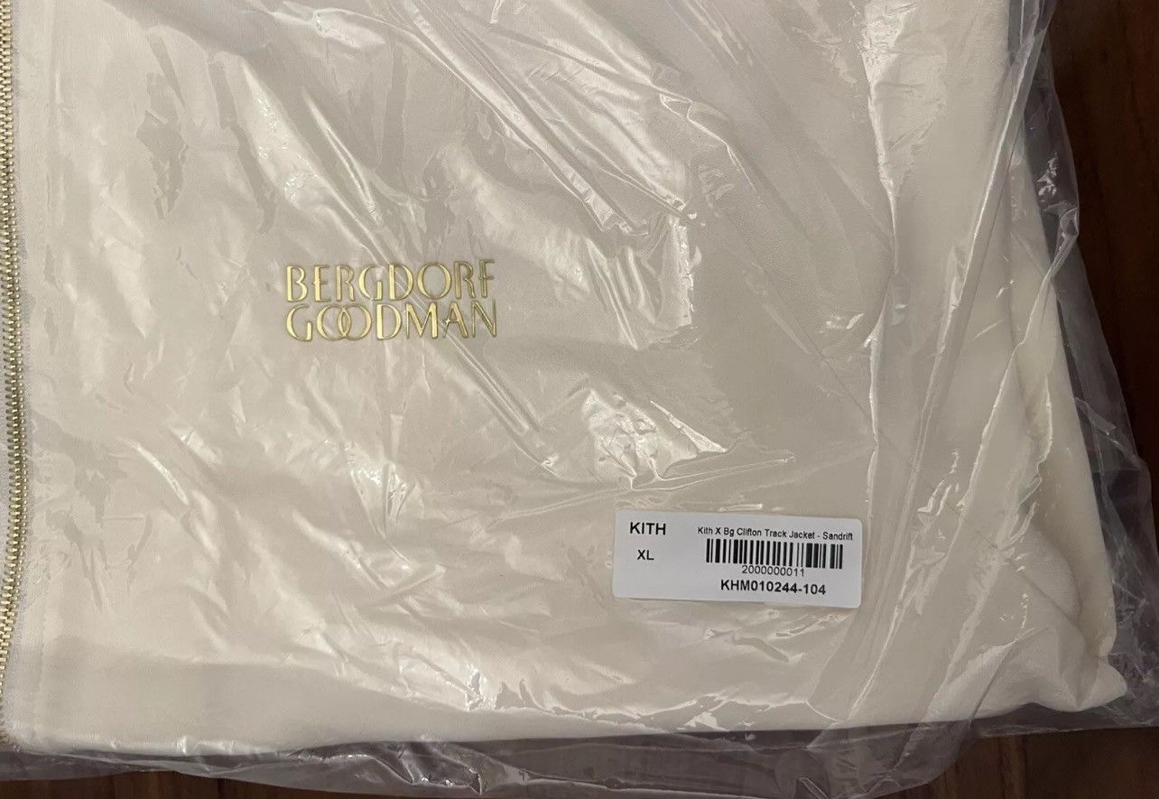 Bergdorf Goodman × Kith Kith Bergdorf Goodman Clifton Track Jacket Sandrift Size XL Size US XL / EU 56 / 4 - 4 Thumbnail