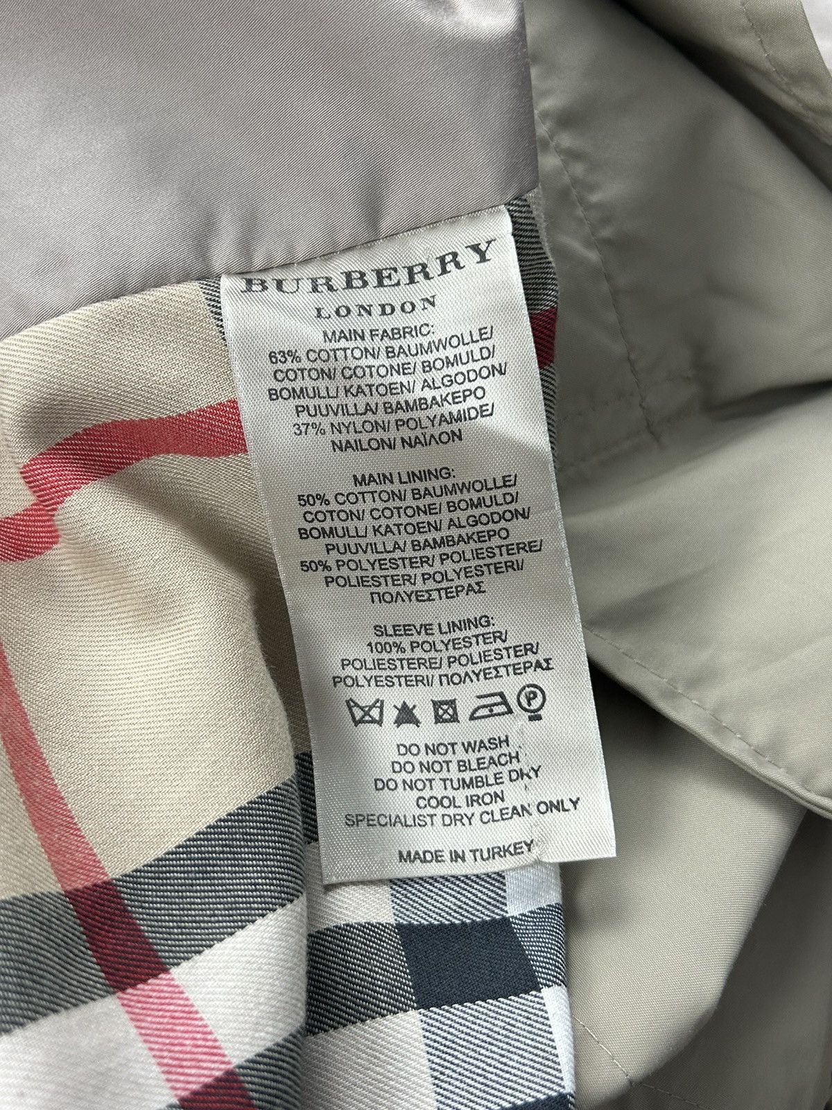 Burberry Burberry Novacheck Trench Coat Jacket size-54 Size US L / EU 52-54 / 3 - 22 Thumbnail