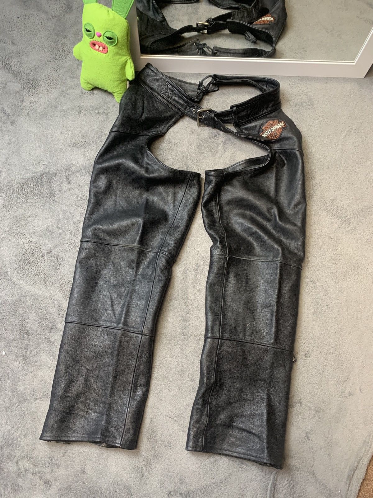 Harley Davidson × Vintage Vintage Harley Davidson Cowboy Cropped Leather Pants Size US 32 / EU 48 - 1 Thumbnail