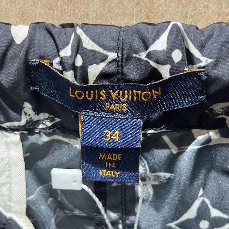 Louis Vuitton Louis Vuitton Black presbyopic full print jogging shorts Size US 34 / EU 50 - 3 Thumbnail