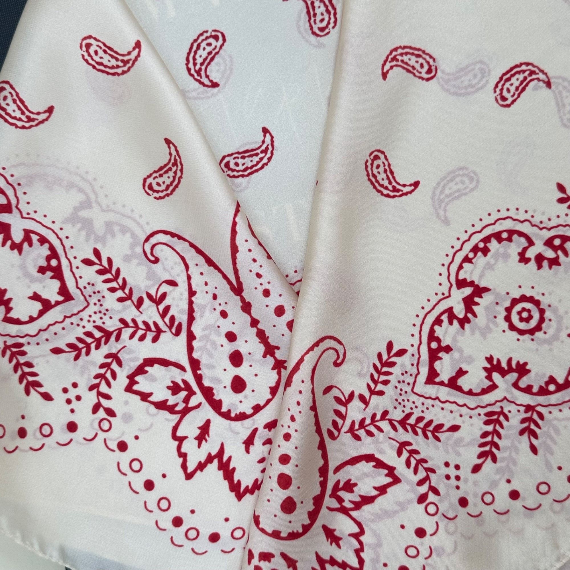 Other ❤️Elegant Bandana Square Scarf Silky Satin Soft WHITE RED Wr Size ONE SIZE - 6 Thumbnail