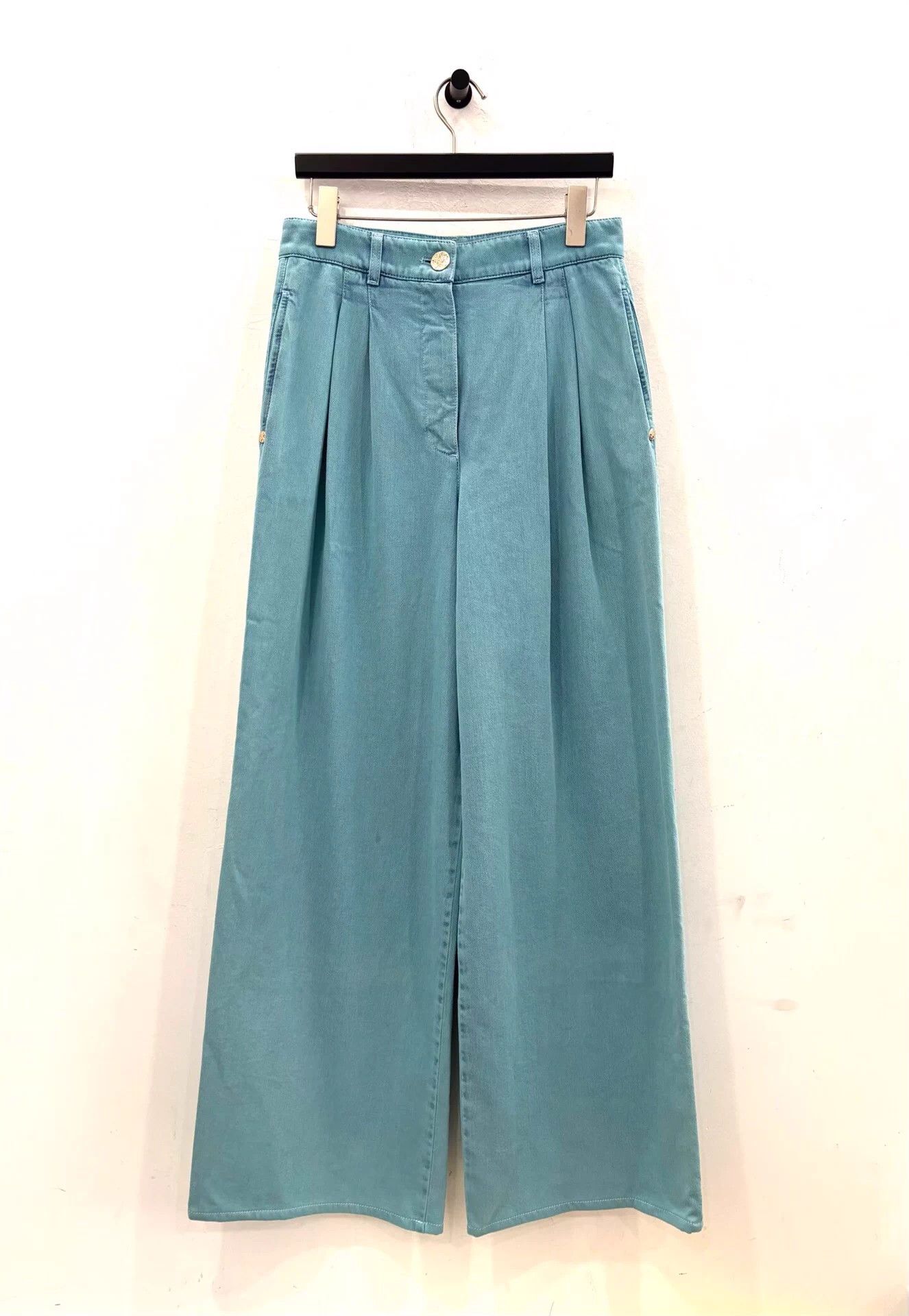 Chanel Chanel Gold CC Star Btn Lake Blue Women's Jeans 38 Size 27" / US 4 / IT 40 - 1 Thumbnail