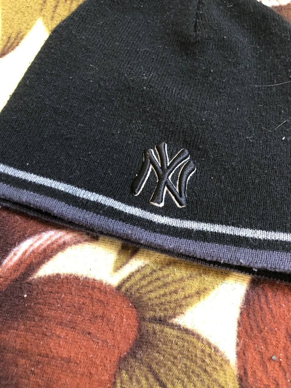 New York Yankees New York Yankees MLB Beanie Skull Cap Hat NY Logo Size ONE SIZE - 4 Thumbnail