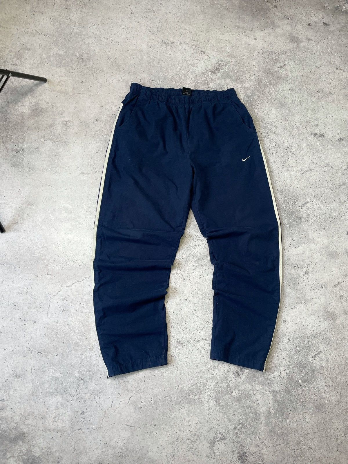 Nike × Vintage Vintage Nike Y2K Nylon Pants Size US 32 / EU 48 - 1 Thumbnail