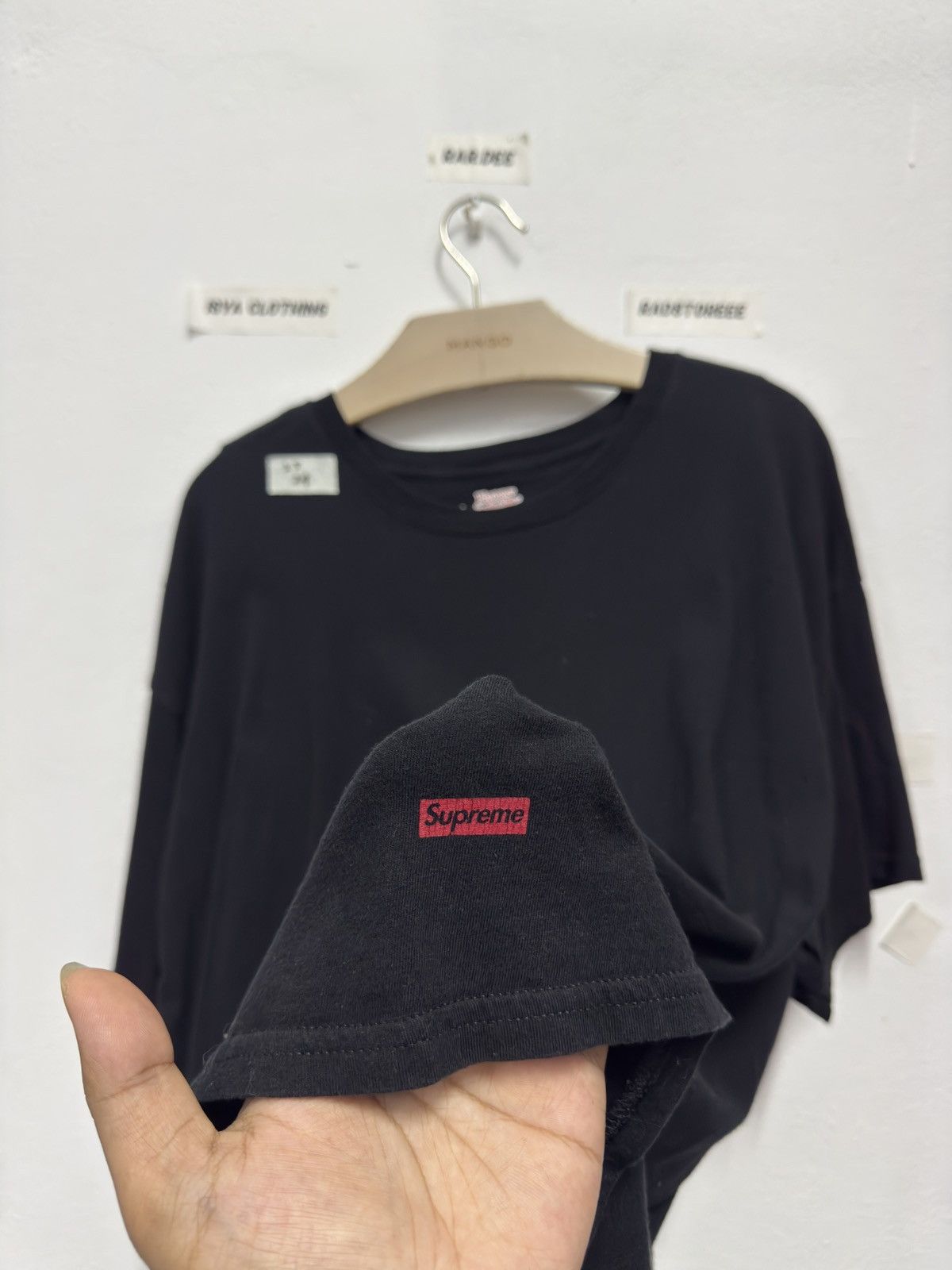 Hanes × Supreme Supreme x Hanes Plain Small Logo Tee Size US XL / EU 56 / 4 - 3 Thumbnail