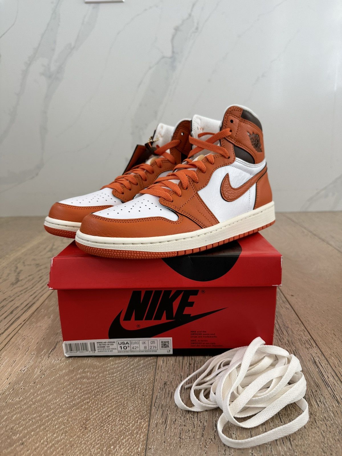 Jordan Brand Jordan 1 Retro High OG Starfish Size US 9 / EU 42 - 1 Thumbnail