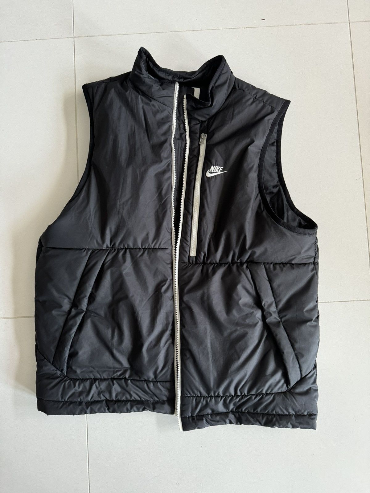 Nike Nike x Therma Fit x Vest x Street wear x Black x Large Size US L / EU 52-54 / 3 - 1 Thumbnail