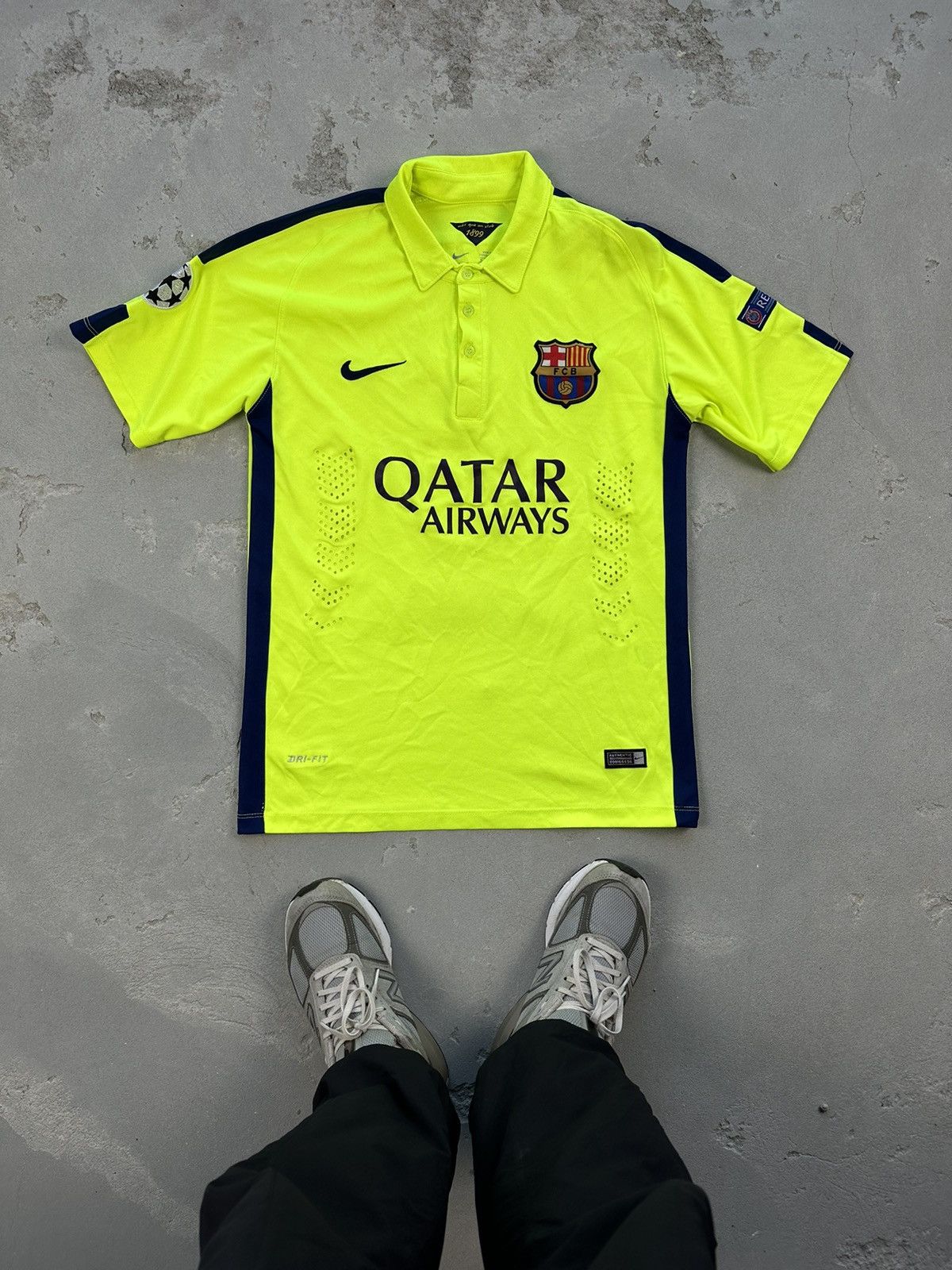 Other Nike soccer jersey Barcelona I.Racitic Size US M / EU 48-50 / 2 - 1 Thumbnail