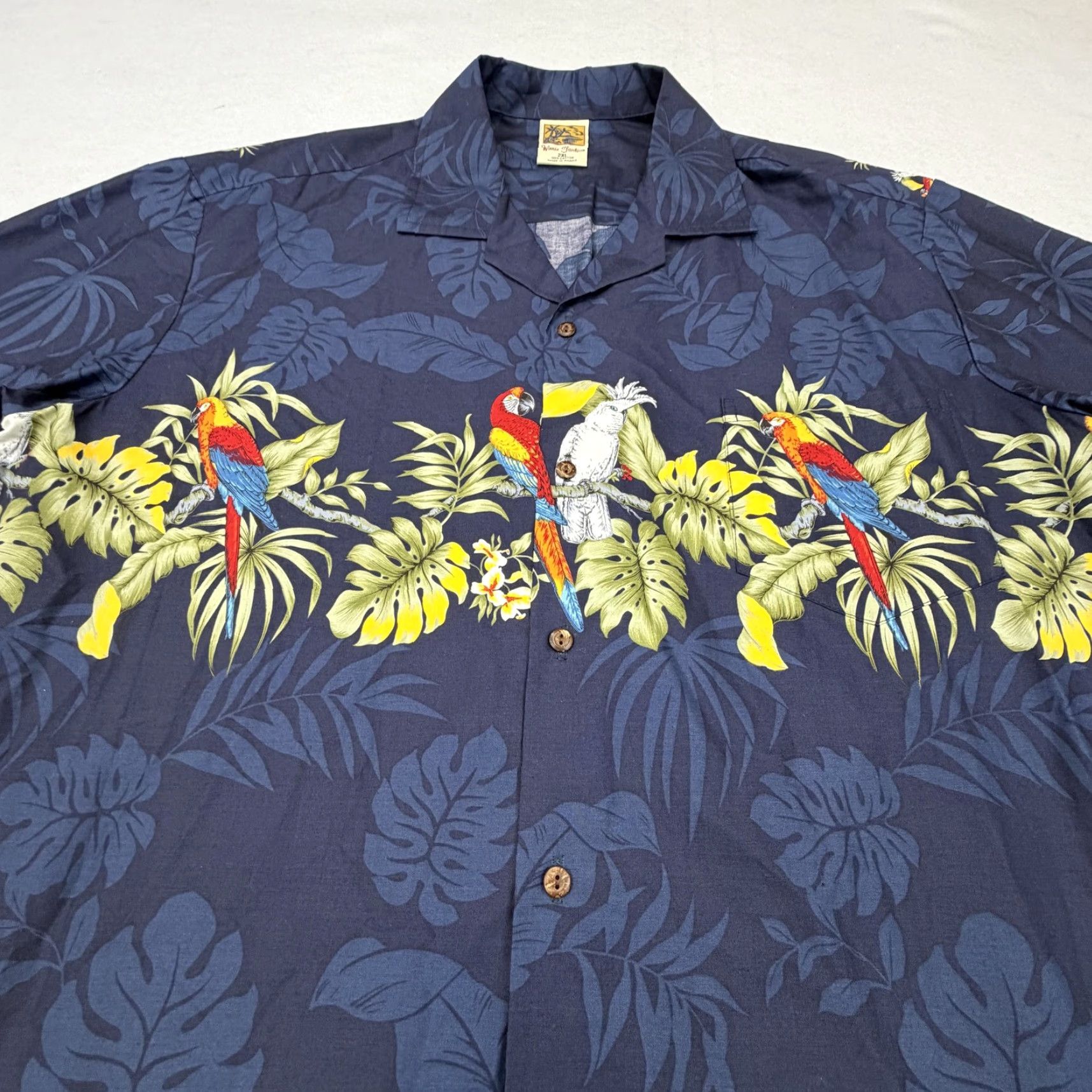 Vintage Winnie Fashion Shirt Mens 2XL Blue Parrot Hawaiian Short Sleeve Button-Up Graphic Print Size US XXL / EU 58 / 5 - 4 Thumbnail