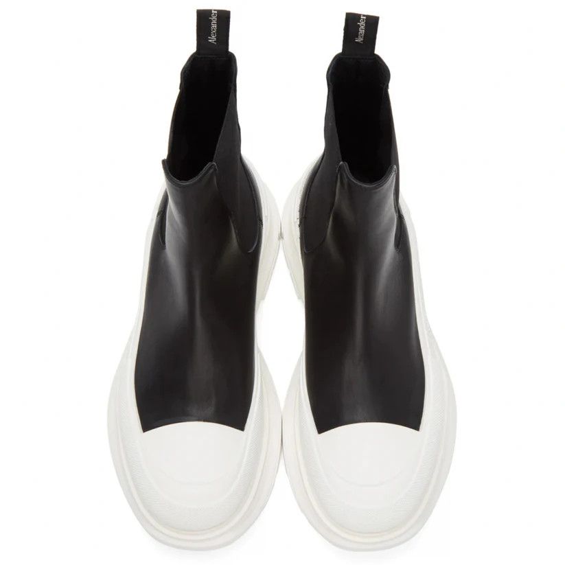 o1y1024 Ankle Boots in Black & White