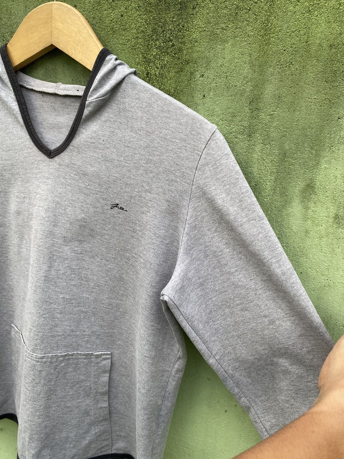 Japanese Brand Japanese Clean Aesthetic V-Neck Hoodie Essential Wear Style Size US L / EU 52-54 / 3 - 4 Thumbnail
