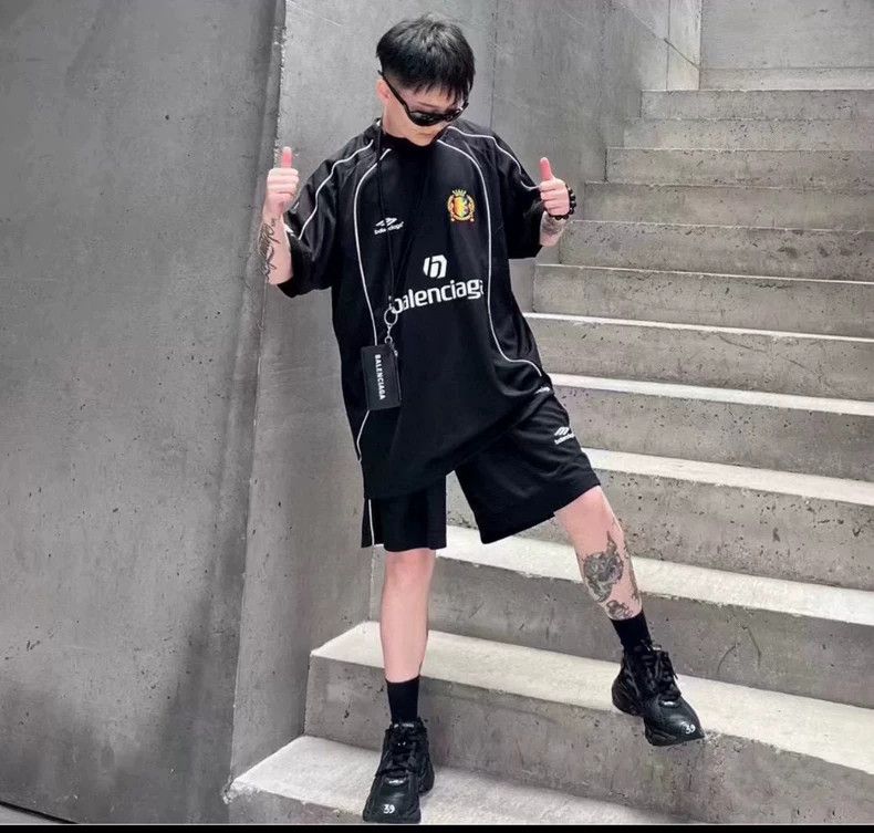 Balenciaga Balenciaga size XS 3B Sports Manchester United Rainbow foo Size US 27 - 6 Thumbnail