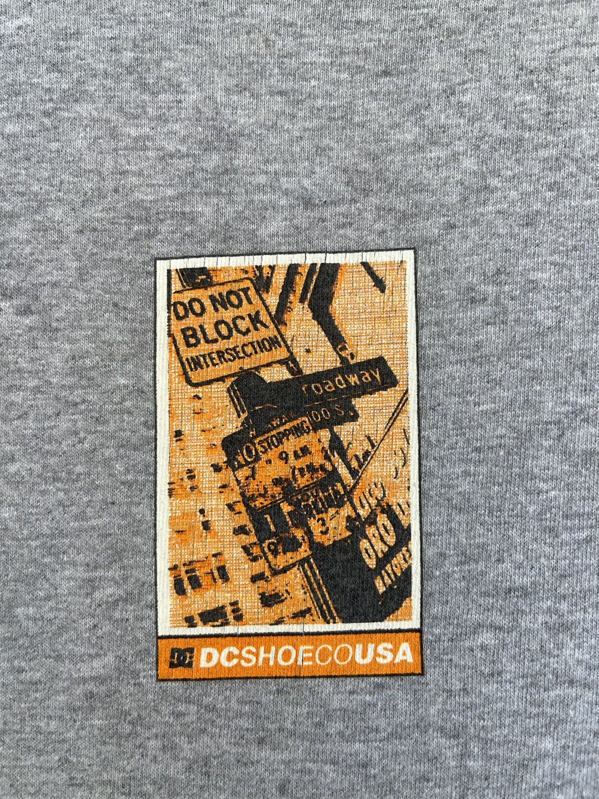 DC Rare🔥Vintage DC Shoe Co Usa Skate T Shirt Size US XL / EU 56 / 4 - 2 Thumbnail