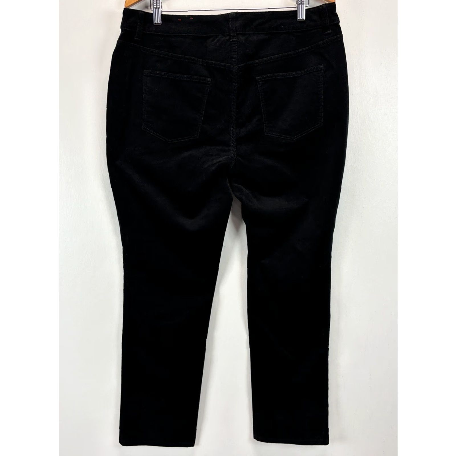 Talbots VINTAGE? No. Talbots Simply Flattering Corduroy Pants – Pants – Adult Plus – 14W – Black – 5 Pocket Straight – Women’s 14W Plus Black Corduroy Pants Size 36" / US 14 / IT 50 - 3 Thumbnail