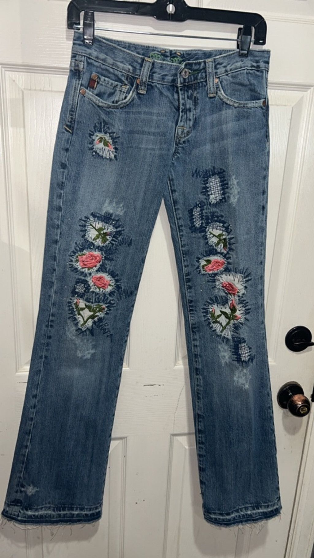 Miss Me Women's Miss Me Blue Boot Cut Jeans with Pink Floral Patches Size 27" / US 4 / IT 40 - 1 Thumbnail