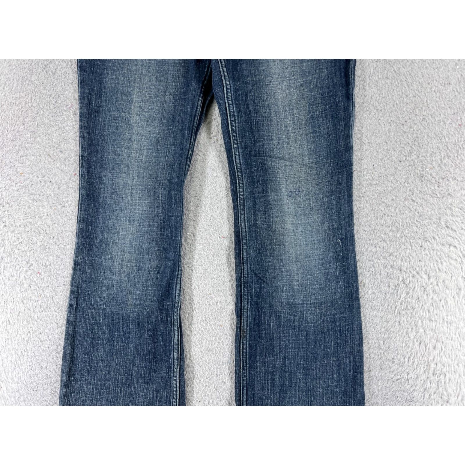 Wrangler VINTAGE Wrangler Jeans Juniors 14 Blue Denim Bootcut Mid Rise 25x28 Dark Wash Slimming Classic Womens Size 36" / US 14 / IT 50 - 3 Thumbnail