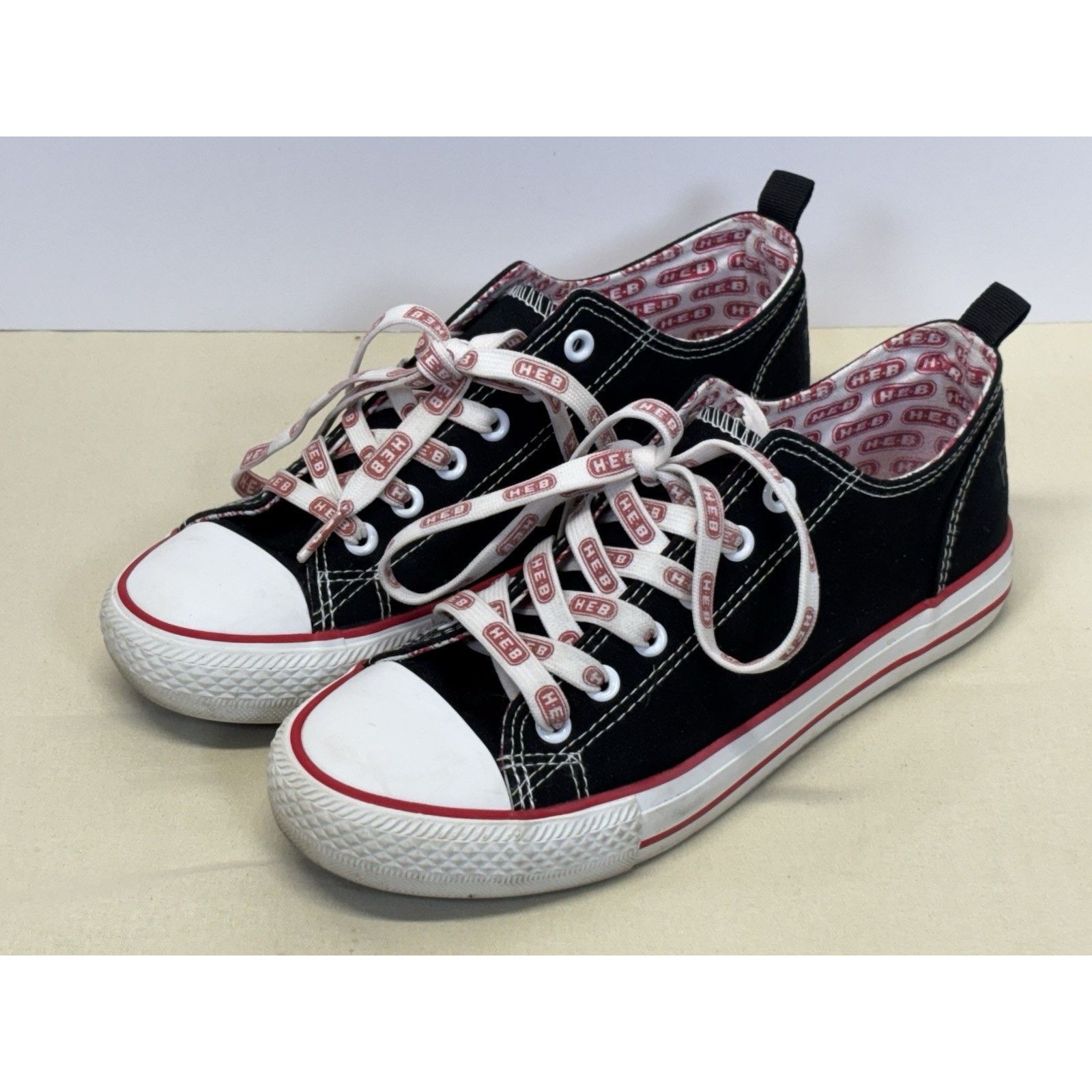 The Unbranded Brand HEB Brand Shop Women’s Shoes Size 7W Black Canvas Low Top Size US 7 / IT 37 - 8 Thumbnail