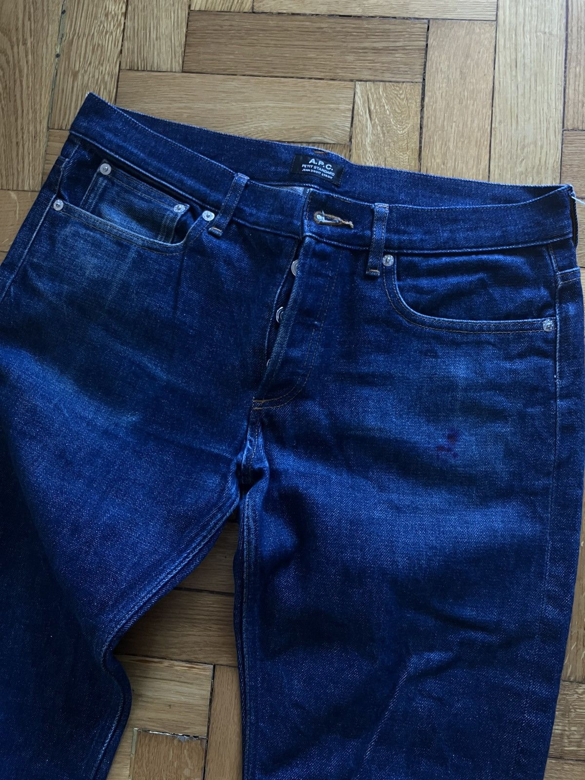 A.P.C. Beautiful wear selvedge pair of APC jeans Size US 32 / EU 48 - 2 Thumbnail