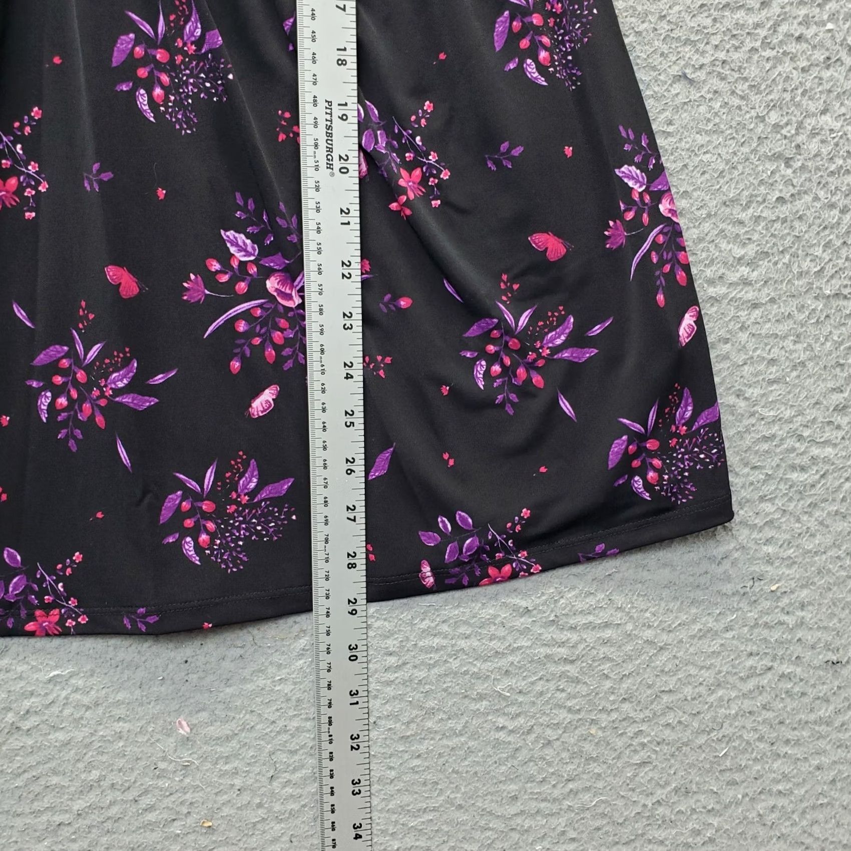 Torrid Torrid Blouse Women Size 00 Floral Multi Deep V Neck Pleated Boho Peplum Shirt Size XXS / US 00 / IT 34 - 3 Thumbnail
