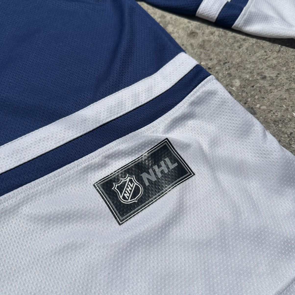NHL NHL JOHN TAVARES 91 TORONTO MAPLE LEAFS hockey jersey Size US XL / EU 56 / 4 - 7 Thumbnail