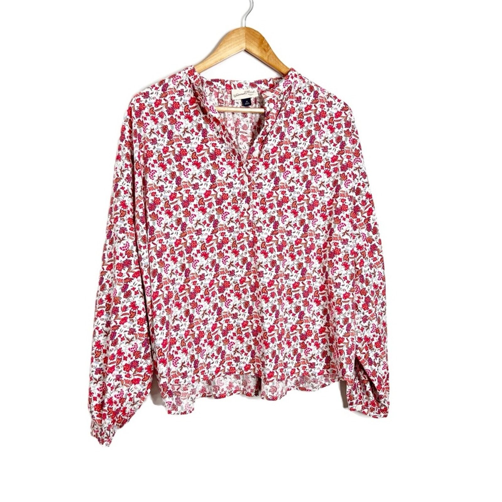 Target Basics Universal Thread Women’s Floral Red Flare Blouse Size M / US 6-8 / IT 42-44 - 3 Thumbnail
